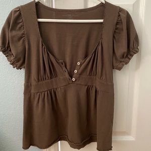 Brandy Melville brown ruffle button short sleeve top